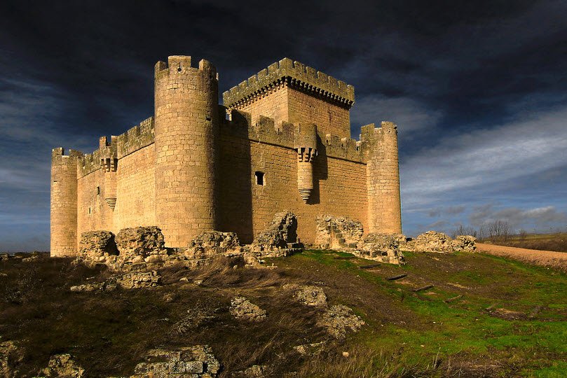Castillo de Villalonso, Spain